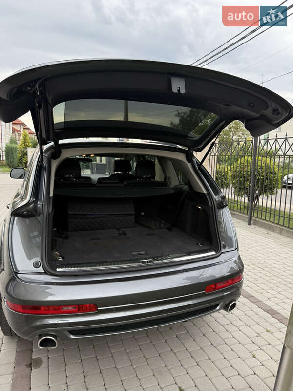 Позашляховик / Кросовер Audi Q7 2012 в Шептицькому