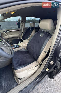 Позашляховик / Кросовер Audi Q7 2006 в 