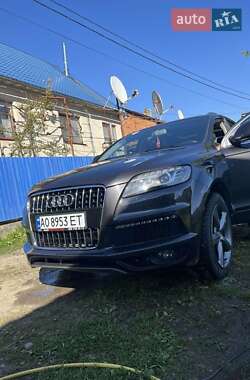 Позашляховик / Кросовер Audi Q7 2009 в 