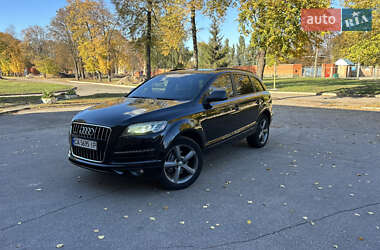 Позашляховик / Кросовер Audi Q7 2015 в 