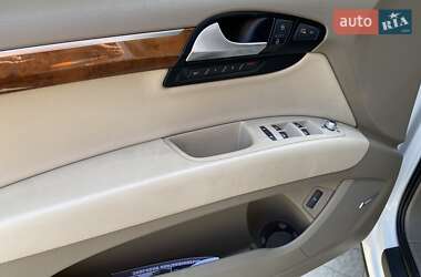 Внедорожник / Кроссовер Audi Q7 2013 в 