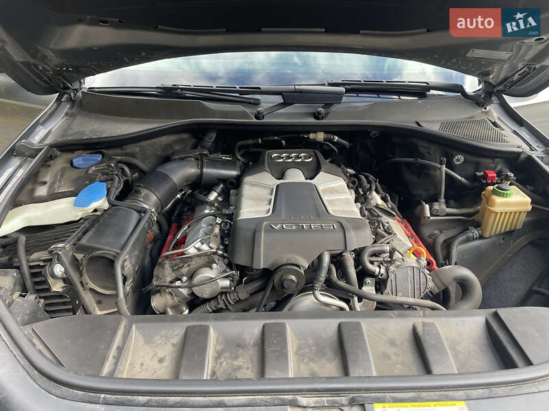 Позашляховик / Кросовер Audi Q7 2015 в Києві