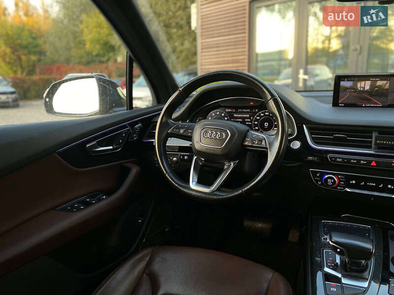 Внедорожник / Кроссовер Audi Q7 2017 в Львове