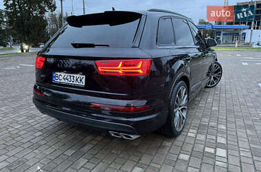 Внедорожник / Кроссовер Audi Q7 2016 в 