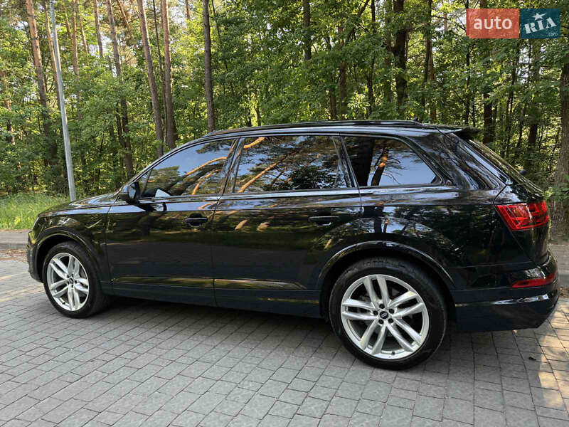 Внедорожник / Кроссовер Audi Q7 2017 в Львове