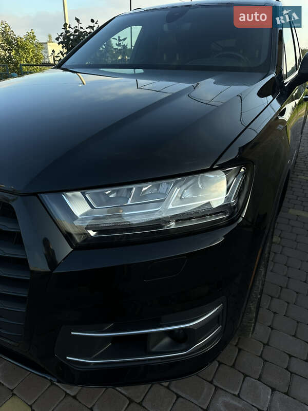 Внедорожник / Кроссовер Audi Q7 2017 в Львове