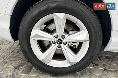 Внедорожник / Кроссовер Audi Q7 2022 в 