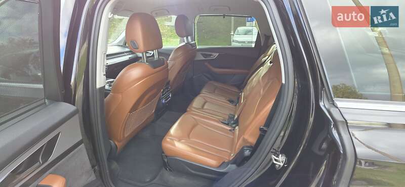 Внедорожник / Кроссовер Audi Q7 2016 в Тернополе