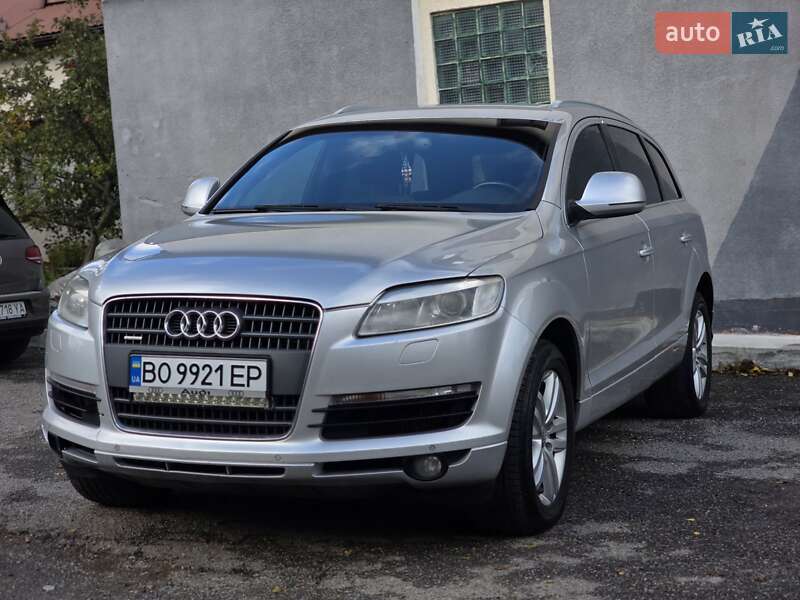 Позашляховик / Кросовер Audi Q7 2006 в 