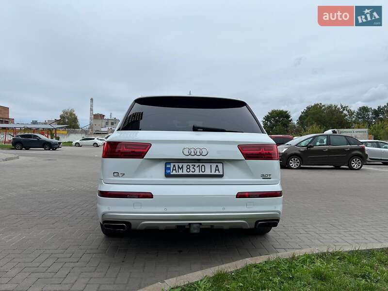 Внедорожник / Кроссовер Audi Q7 2017 в Киеве фото 14 Внедорожник / Кроссовер Audi Q7 2017 в Киеве
