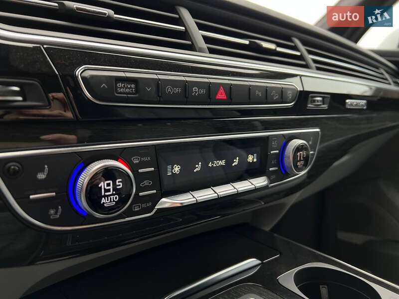 Внедорожник / Кроссовер Audi Q7 2017 в Киеве фото 32 Внедорожник / Кроссовер Audi Q7 2017 в Киеве