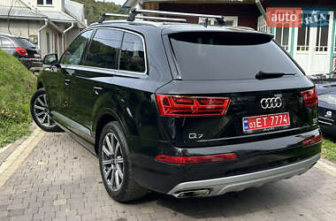 Позашляховик / Кросовер Audi Q7 2017 в 