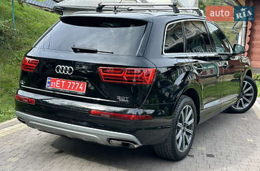Позашляховик / Кросовер Audi Q7 2017 в 