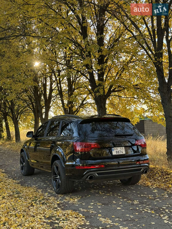 Позашляховик / Кросовер Audi Q7 2013 в Сумах