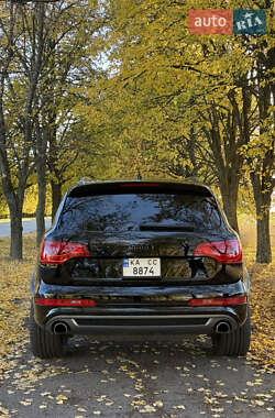 Внедорожник / Кроссовер Audi Q7 2013 в 