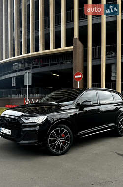 Внедорожник / Кроссовер Audi Q7 2020 в Киеве