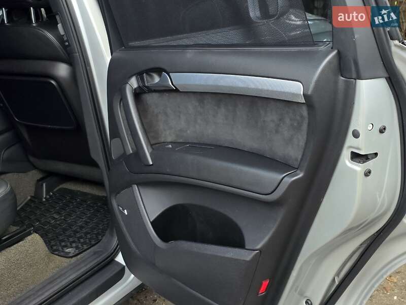 Внедорожник / Кроссовер Audi Q7 2006 в Тернополе
