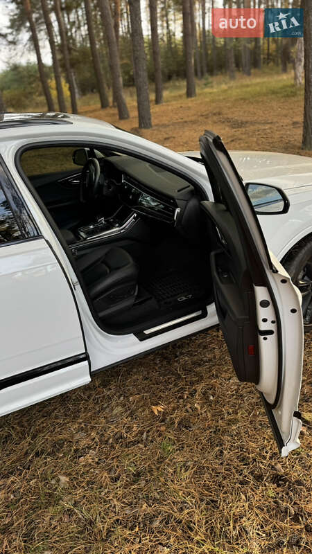 Позашляховик / Кросовер Audi Q7 2021 в Харкові