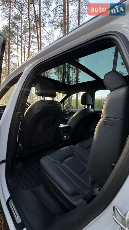 Позашляховик / Кросовер Audi Q7 2021 в Харкові