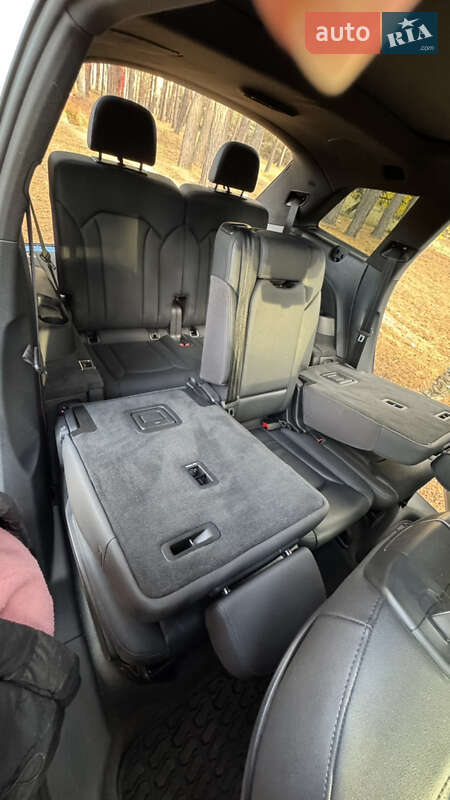 Позашляховик / Кросовер Audi Q7 2021 в Харкові