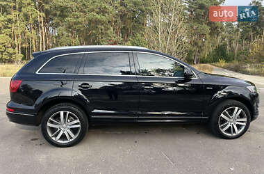 Внедорожник / Кроссовер Audi Q7 2015 в 