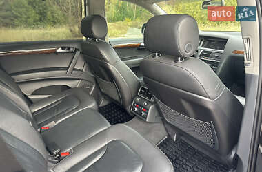Внедорожник / Кроссовер Audi Q7 2015 в 