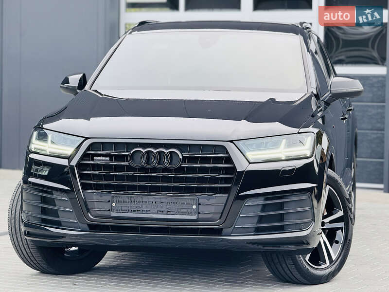 Позашляховик / Кросовер Audi Q7 2016 в Мукачевому