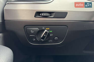 Внедорожник / Кроссовер Audi Q7 2016 в 