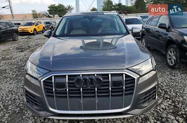 Внедорожник / Кроссовер Audi Q7 2020 в 