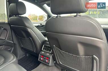 Внедорожник / Кроссовер Audi Q7 2011 в 