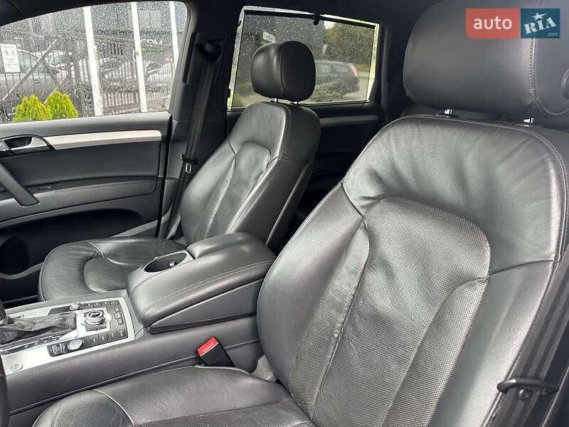 Внедорожник / Кроссовер Audi Q7 2011 в Золочеве