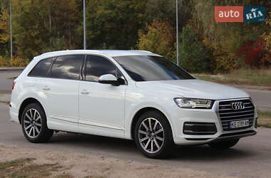 Позашляховик / Кросовер Audi Q7 2015 в Дніпрі