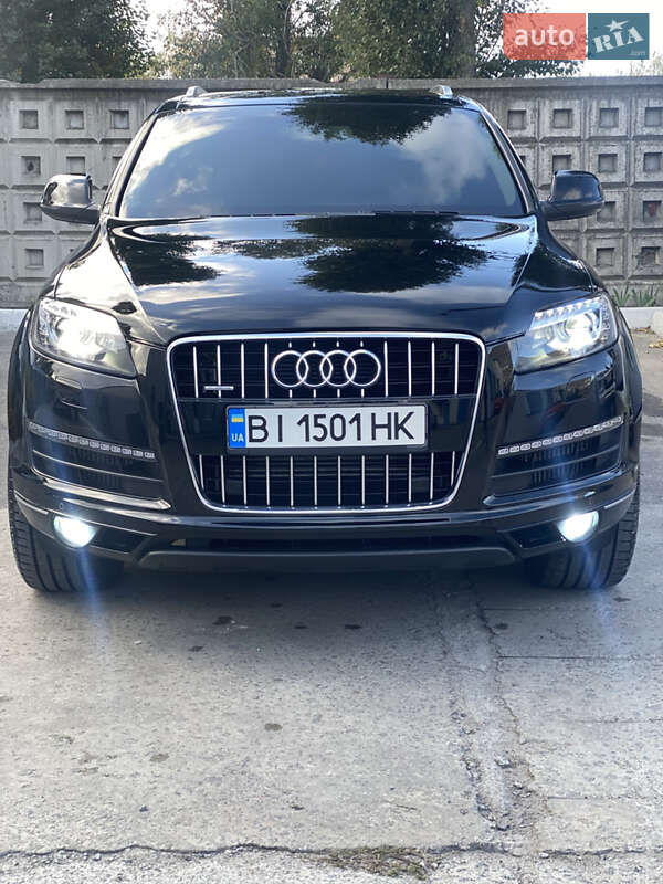 Внедорожник / Кроссовер Audi Q7 2013 в Горишних Плавнях