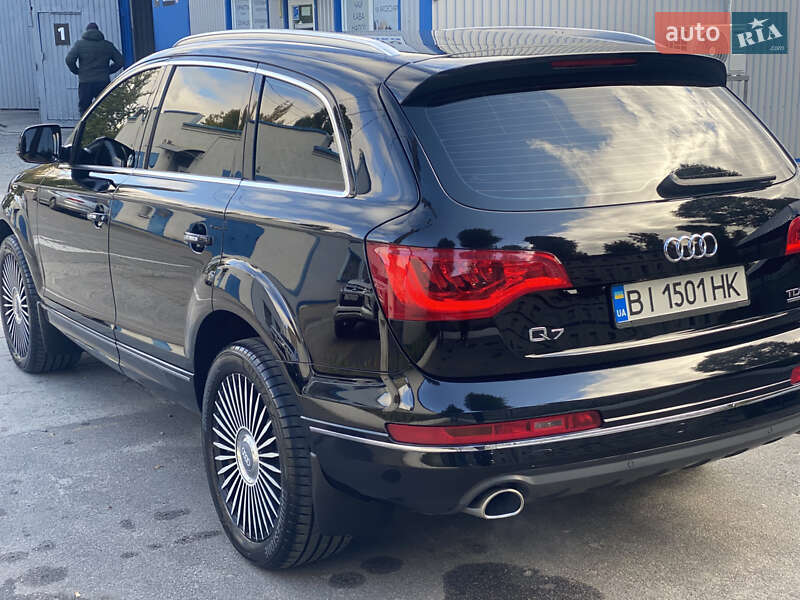 Внедорожник / Кроссовер Audi Q7 2013 в Горишних Плавнях