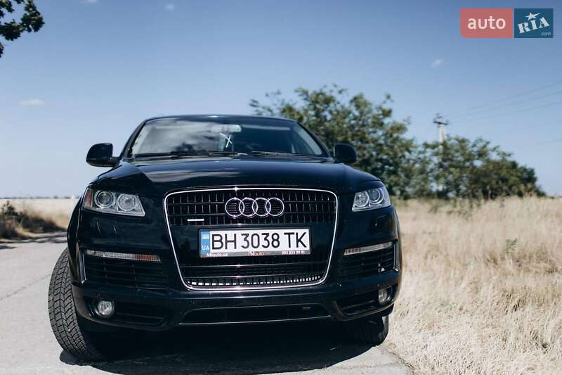 Внедорожник / Кроссовер Audi Q7 2007 в Черноморске