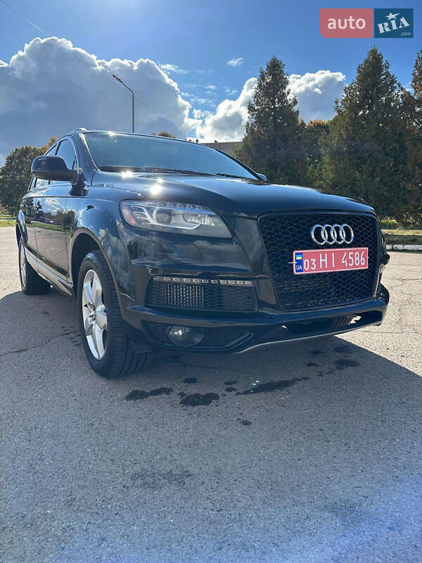 Позашляховик / Кросовер Audi Q7 2013 в Володимирі