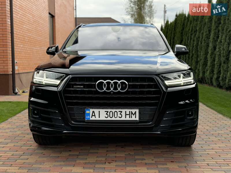 Позашляховик / Кросовер Audi Q7 2017 в Києві