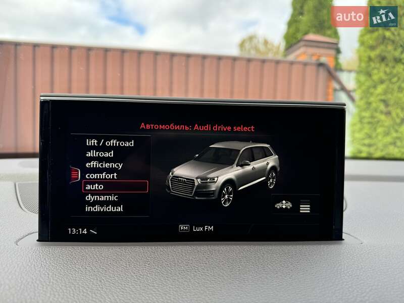 Позашляховик / Кросовер Audi Q7 2017 в Києві