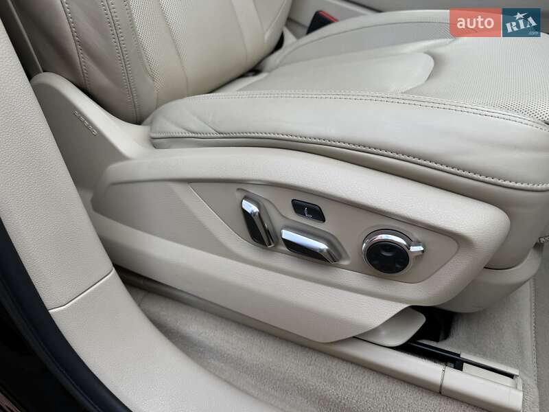 Позашляховик / Кросовер Audi Q7 2017 в Києві