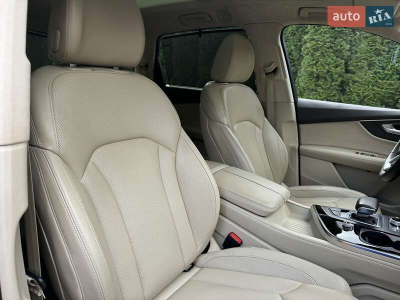 Позашляховик / Кросовер Audi Q7 2017 в Києві