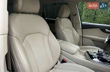 Позашляховик / Кросовер Audi Q7 2017 в 