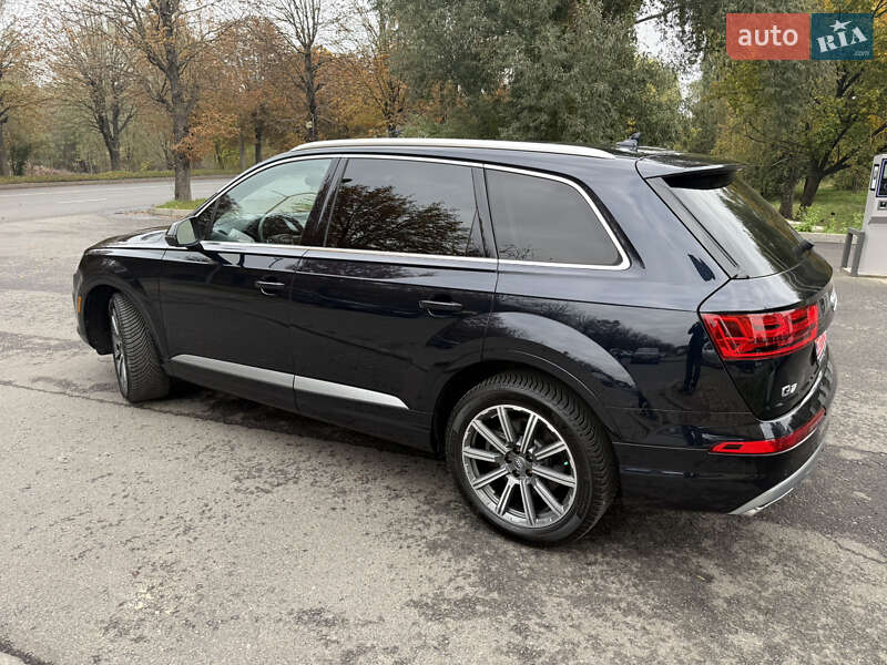 Позашляховик / Кросовер Audi Q7 2017 в Луцьку фото 4 Позашляховик / Кросовер Audi Q7 2017 в Луцьку