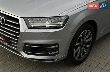 Позашляховик / Кросовер Audi Q7 2016 в 