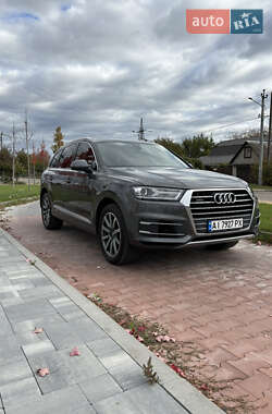 Внедорожник / Кроссовер Audi Q7 2018 в Буче