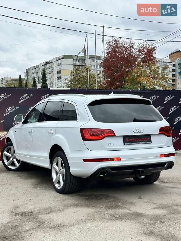 Внедорожник / Кроссовер Audi Q7 2012 в Сумах
