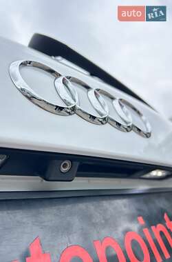 Позашляховик / Кросовер Audi Q7 2012 в 