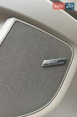 Позашляховик / Кросовер Audi Q7 2012 в 