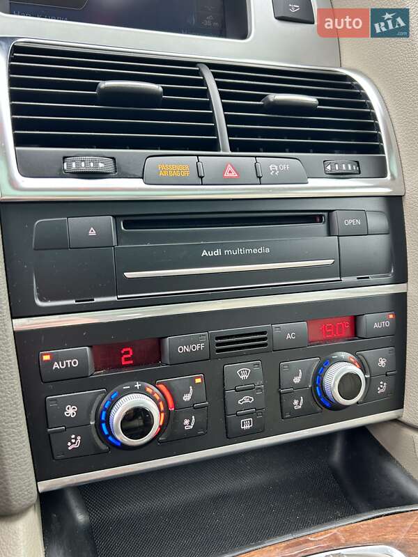 Внедорожник / Кроссовер Audi Q7 2012 в Сумах