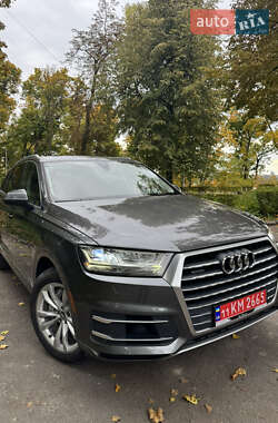 Внедорожник / Кроссовер Audi Q7 2019 в 