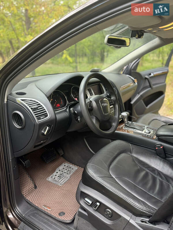 Позашляховик / Кросовер Audi Q7 2011 в Миколаєві фото 37 Позашляховик / Кросовер Audi Q7 2011 в Миколаєві